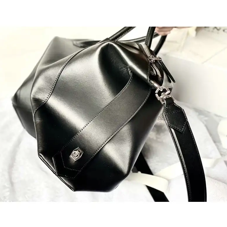 2012SH0182 Givenchy Bags 0603